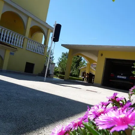 Ana Апартаменты *