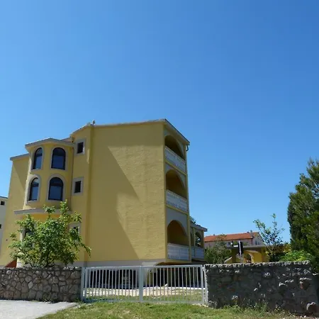 Ana * Starigrad Paklenica