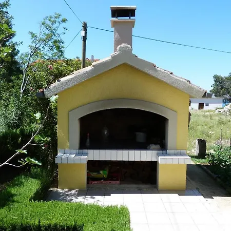 Апартаменты Ana *