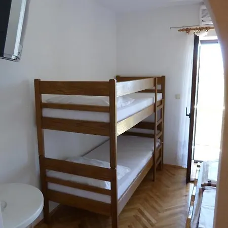 Ana Apartment
