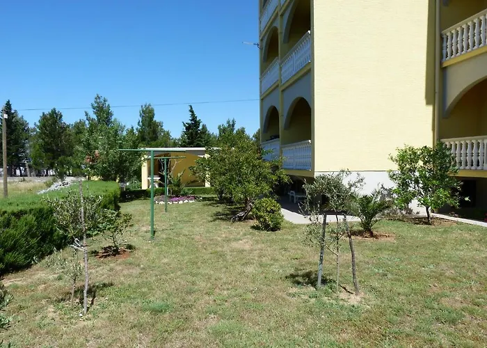 Lägenhet Ana Starigrad Paklenica