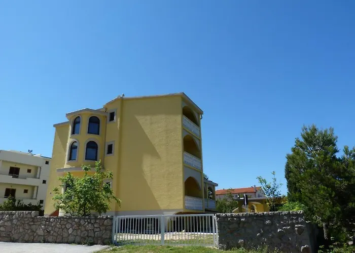 Ana * Starigrad Paklenica